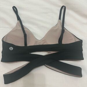 LULULEMON LOUNGE BRA